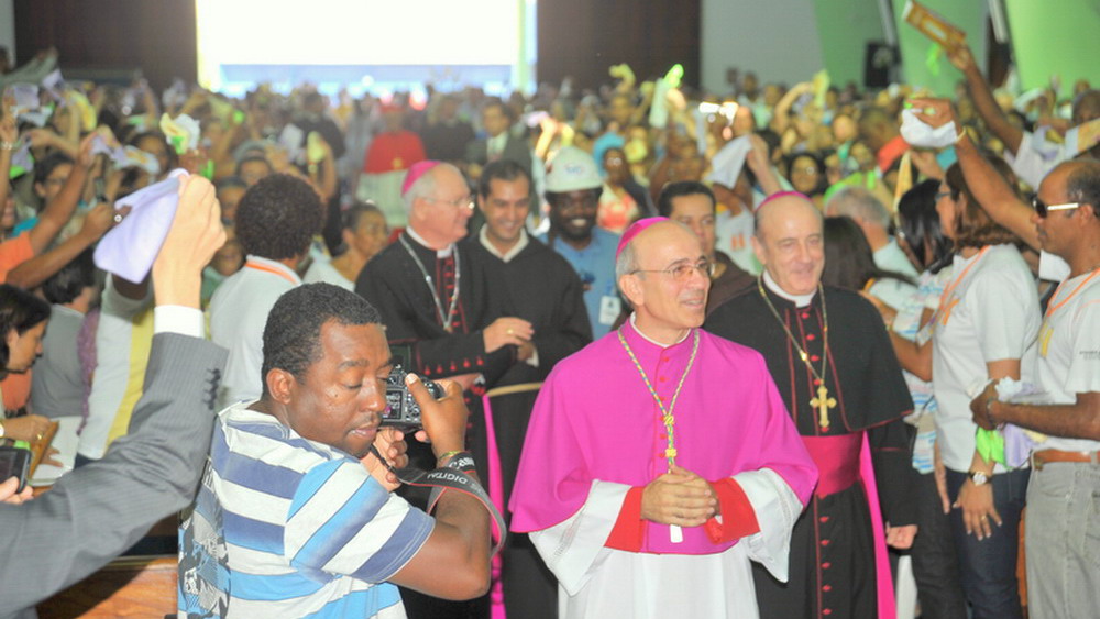 Dom Giovanni Crippa na sua consagração episcopal, em 13 de maio de 2012, Salvador, Bahia. Foto: Arquivo pessoal